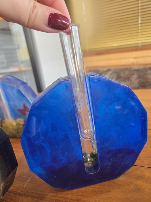 Вази от епоксидна смола