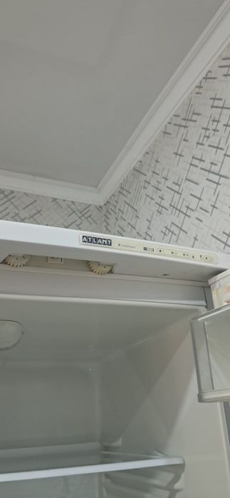 Продам холодильник