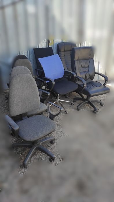 Продам Офисные кресла