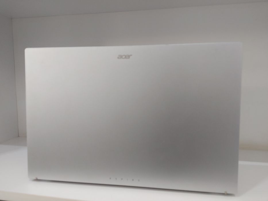 Acer aspire core i3 n305 DDR5 8GB