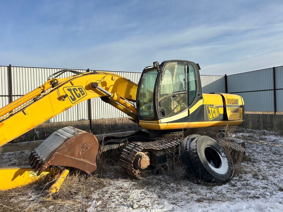 Продам гусеничный экскаватор JCB на зап части