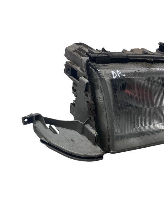 Far Dreapta Fata Mercedes-Benz C-Class W202 1993 - 2000 A2028261280