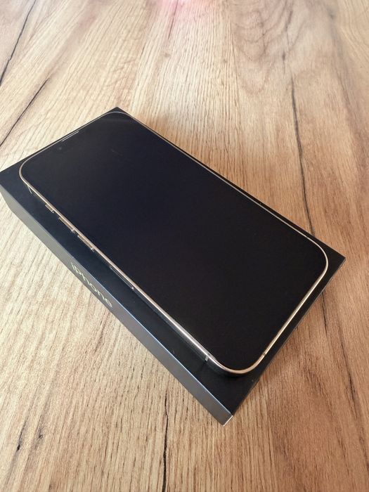 Телефон Iphone 13 pro