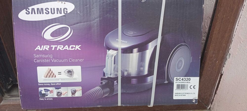 Vanzare aspirator Samsung , sigilat.
