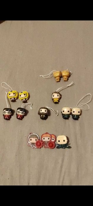 Продавам/заменям фигурки от kinder joy Хари Потър