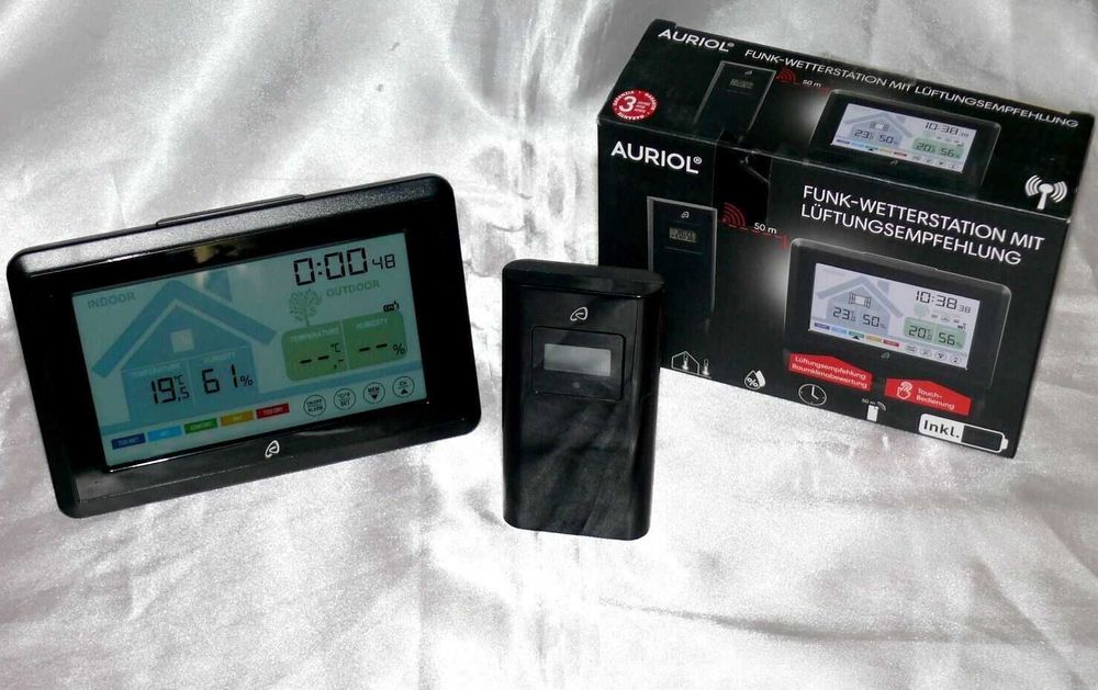 Ceas cu statie meteo interior exterior, termometru, umiditate, alarme