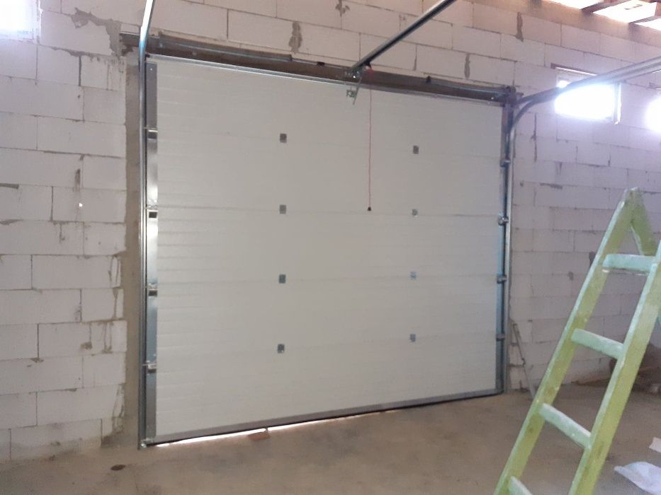 usi de garaj sectionale