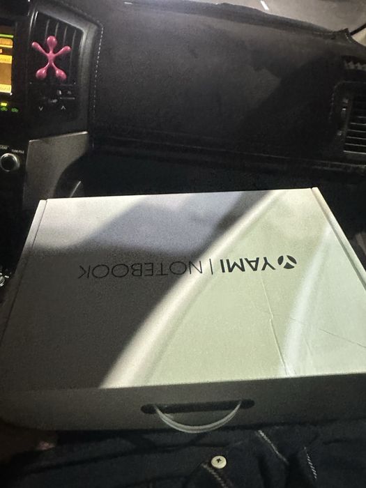 YAMI HX15 ноутбук срочно новый