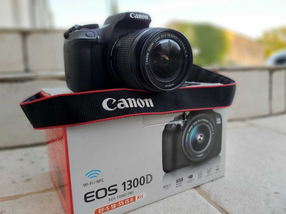 Canon.  Eos 1300D