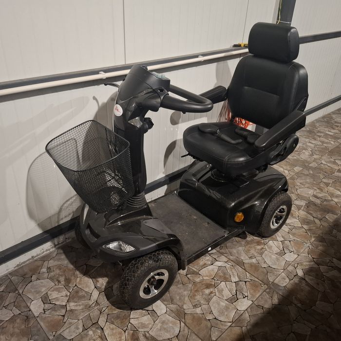 Инвалидна електрическа четириколка