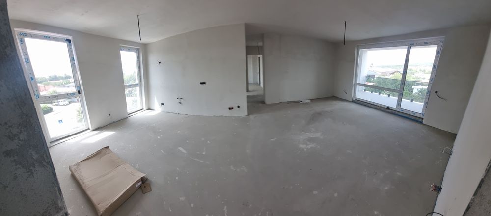 Apartament cu 3 camere strada Câmpina