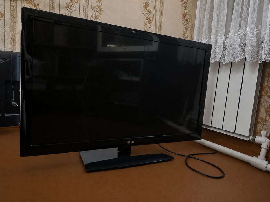 Телевизор LG 42LK530-ZC