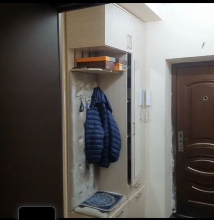 Продаётся своя квартира Сергели 7А 2/4/7