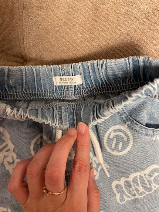 Продам шорты на мальчика 6-7 лет