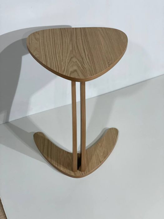 Столик  журнальный , прикроватный, кофейный для дивана