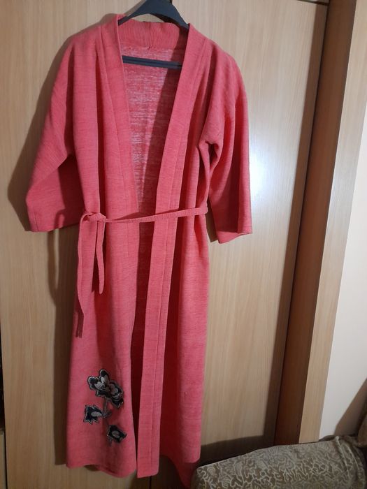 Дамски пеньоари от старо време,нови..с етикет