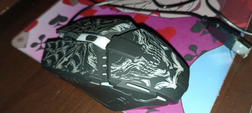 Игровая светящаяся мышка