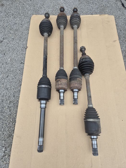 Полуоска Мерцедес МЛ ГЛ полуоски Mercedes ML W164 GL X164 лява дясна