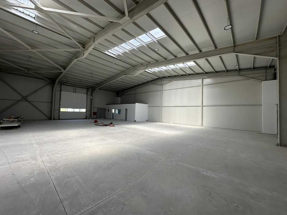 Дава се под наем Склад в Пловдив, Индустриална зона - Юг - 453 кв.м за 1800 € - Снимка #2