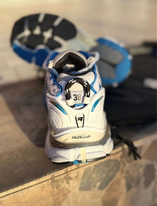 Adidași Runner Balengiaga
