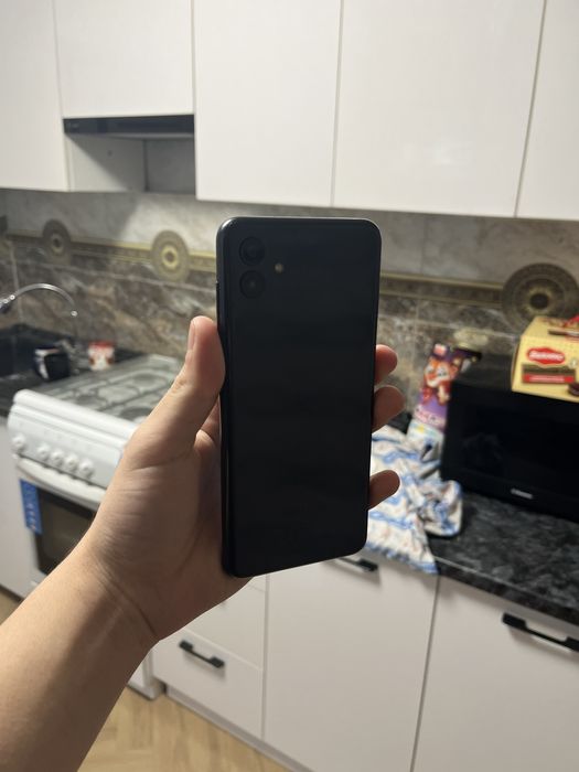 Samsung A04 32/3 gb. Телефон