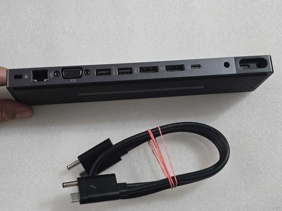 Docking Station HP Elite Thunderbolt 3 Dock HSTNN-CX01 - poze reale