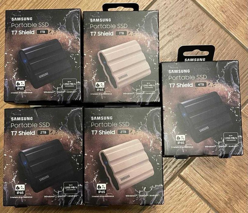 SSD extern Samsung T7 Shield, 1TB, 2TB, 4TB USB 3.2 NOU SIGILAT