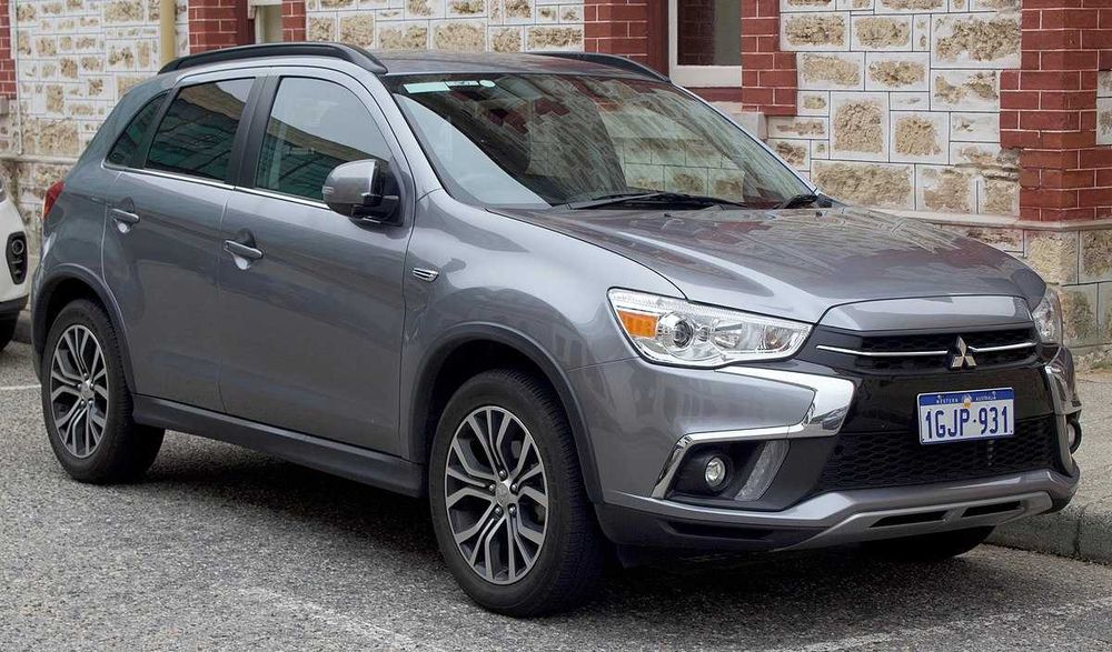 Dezmembrez Mitshubishi ASX