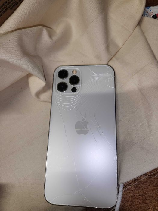 Telefon iphone 12 pro