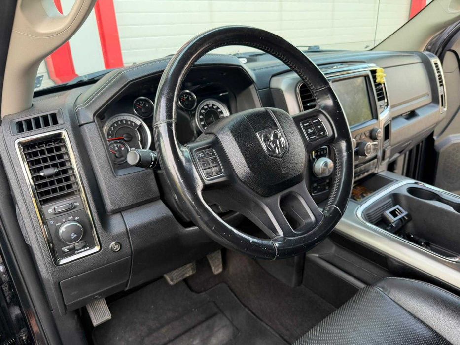 Dodge RAM 1500 5.7L