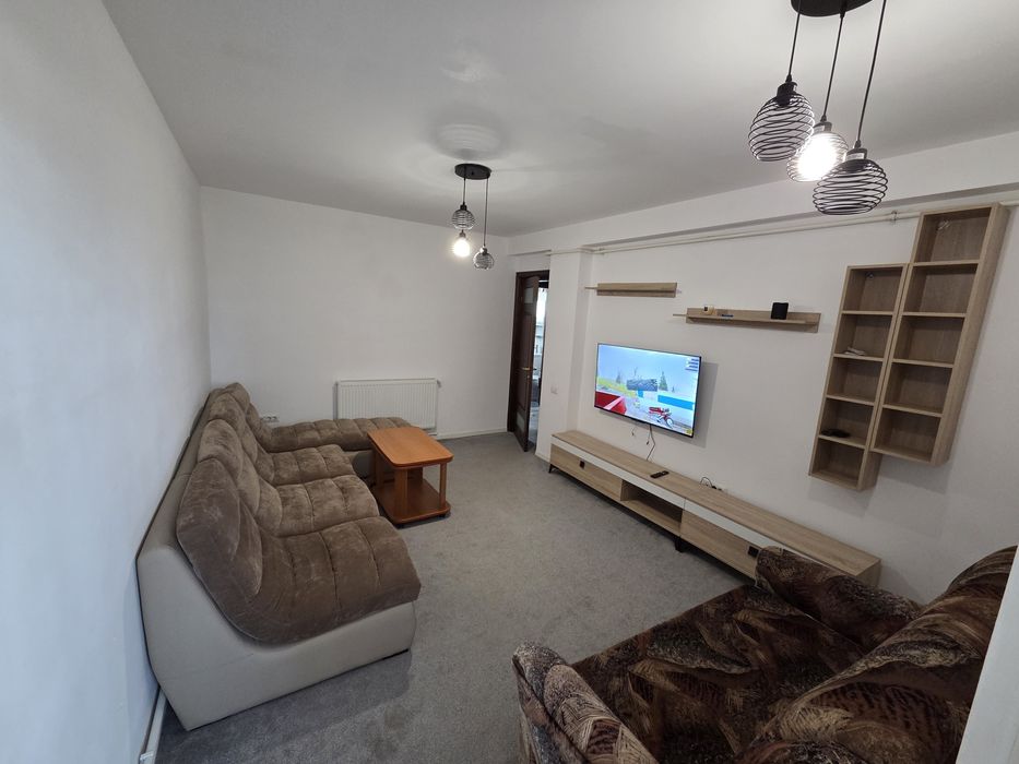 Inchiriez apartament 3 camere b-dul Ferdinand