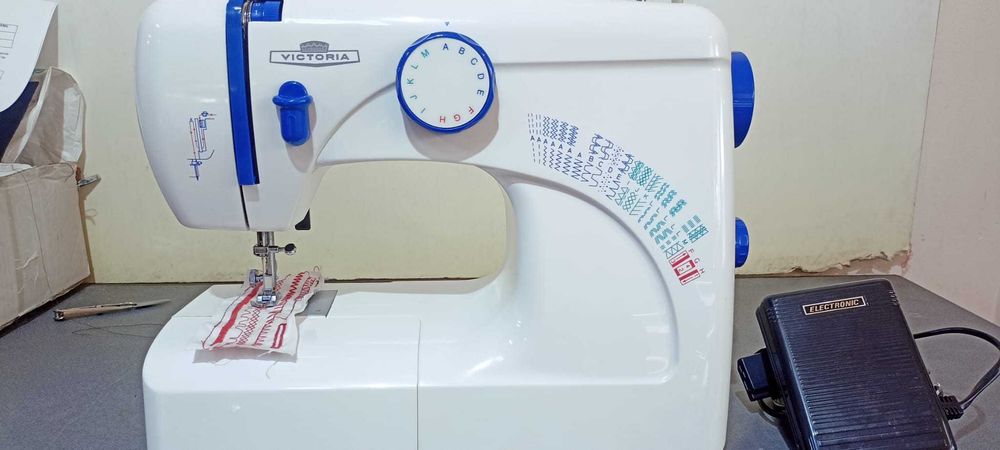 Masina de cusut Vitoria impecabila piese metalice