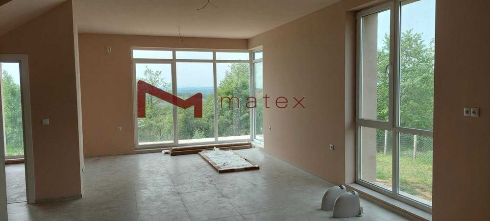 Продава се Къща в с. Приселци, Област Варна - 160 кв.м за 1438 €/кв.м - Снимка #2