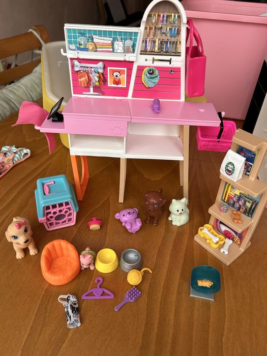 Барби Комбиниран магазин за храна за домашни животни и греминг салон