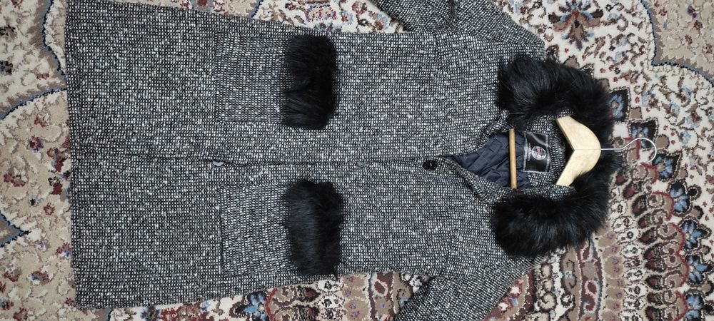 Зимняя женская куртка очень теплая