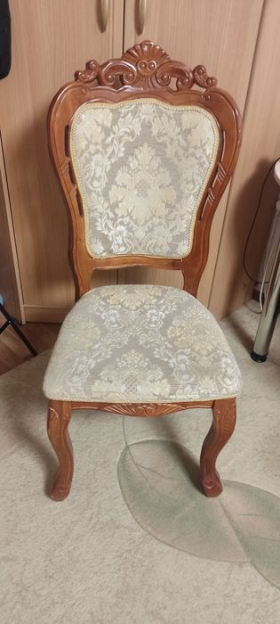 Продам срочно стул