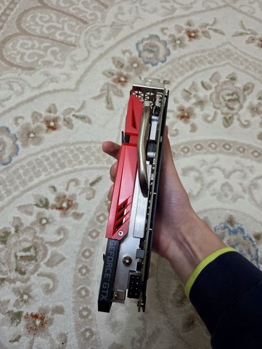 Видеокарта GTX 1660SUPER