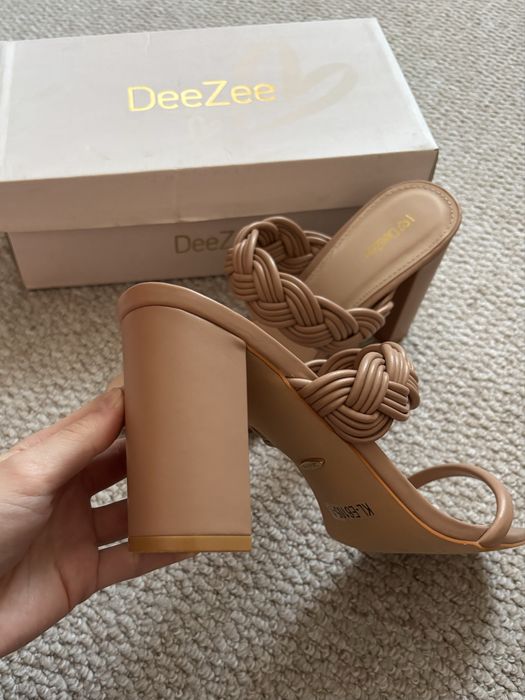 Чехли на ток на DeeZee