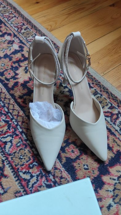 Продам шикарные туфли 38.5р