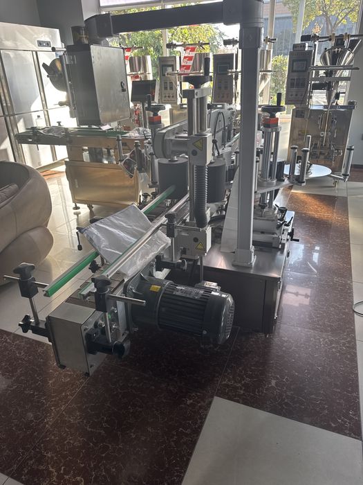 Двухстороннее этикетировочное оборудование