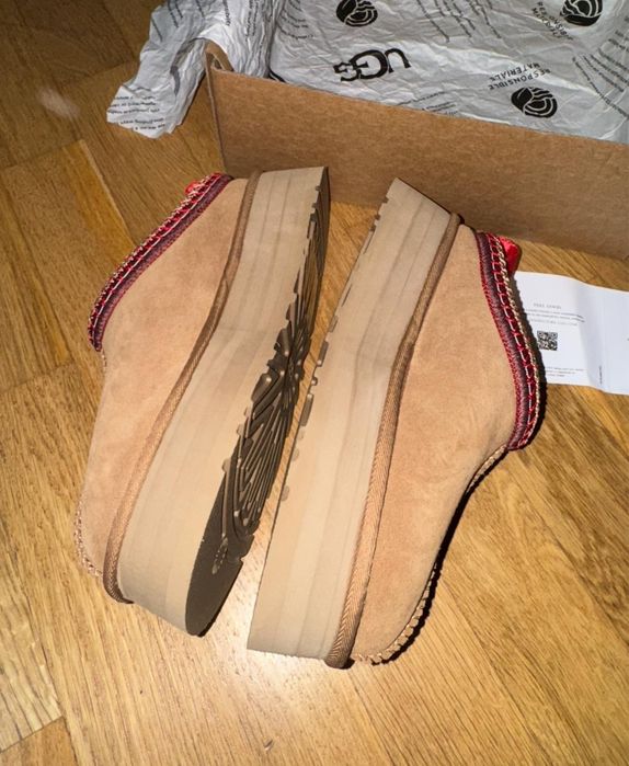 UGG Tazz Lichidare Stock 37 / 38