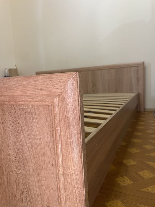 Отдам кровать 160*200