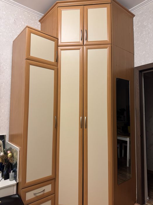 Продам шкаф срочно