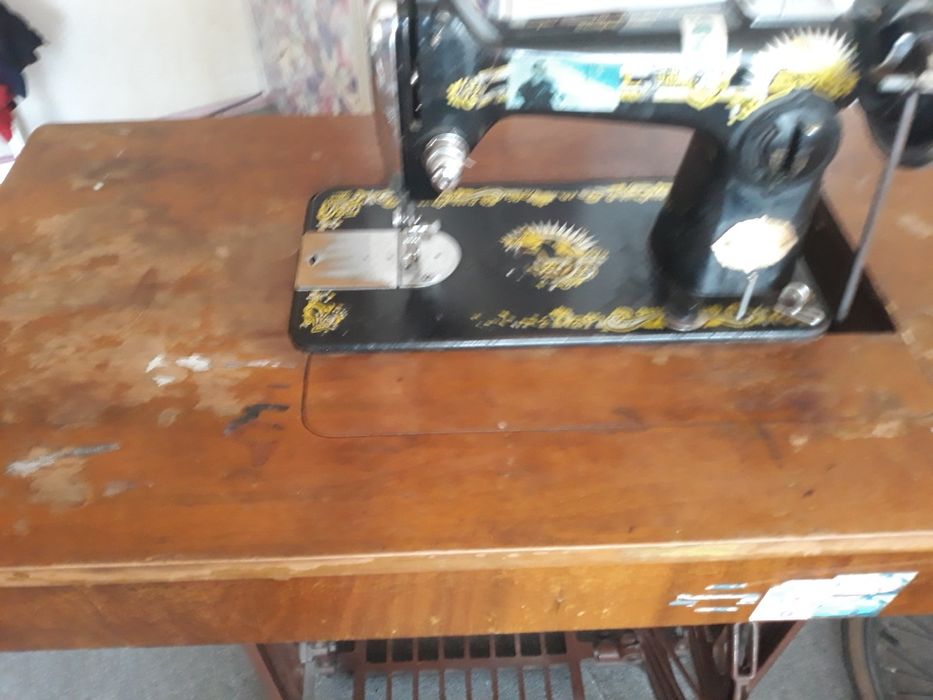 Шевна крачна машина