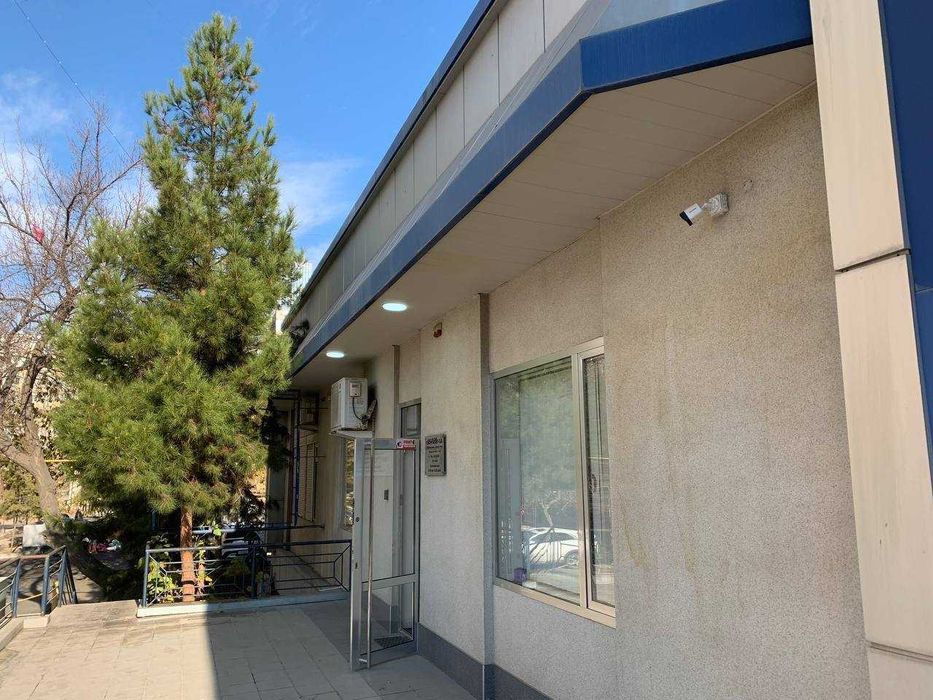 Сдается в аренду офис 1 линия Дружба Народов 220м2