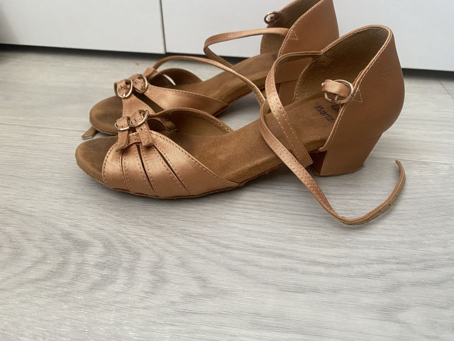 Туфли спортивно бальные  5000