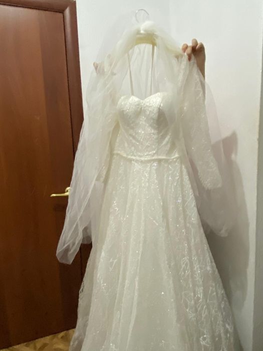Продам свадебное платье