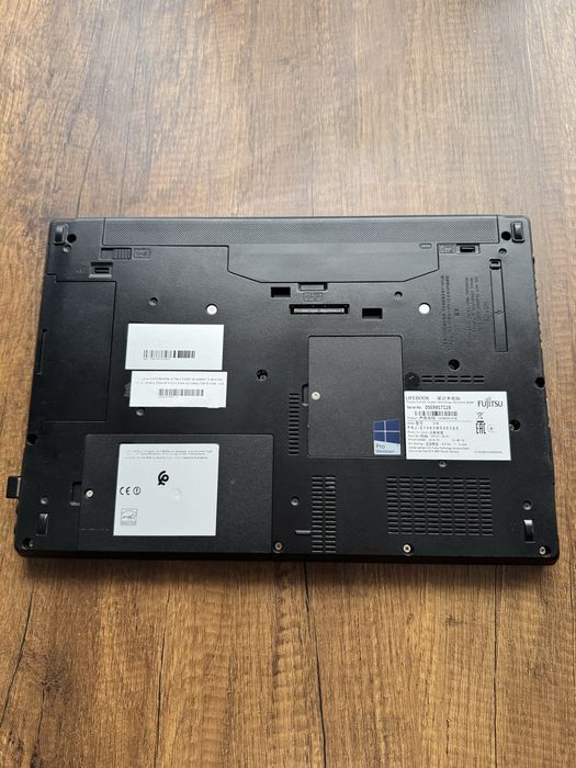 Laptop Fujitsu Lifebook E746 – 16GB RAM, SSD 256GB, Stare impecabila