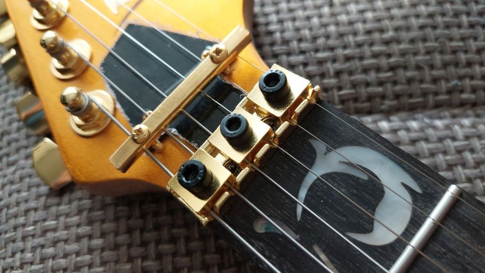 Золотой Ibanez абсолютно новый