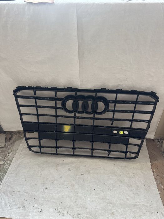 Оригинална решетка Ауди А8 Д4 Audi A8 D4